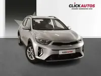 Usado Kia Stonic 79 CV (58 kW) 2025 Plateado SUV