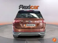 Usado VW Tiguan Sportline 150 CV (110 kW) 2022 Marrón SUV