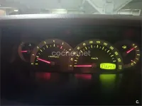 Usado SsangYong Rodius 165 CV (121 kW) 2006 Negro Monovolumen