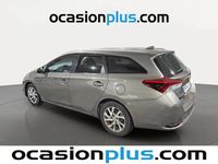 Usado Toyota Auris Hybrid Active 136 CV (100 kW) 2017 Gris Familiar
