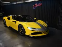 Usado Ferrari SF90 1000 CV (735 kW) 2022 Amarillo Descapotable