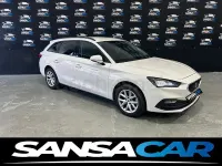 Usado Seat Leon Style 115 CV (84 kW) 2022 Blanco Familiar