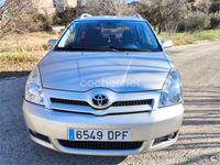 Usado Toyota Corolla Verso Sol 129 CV (94 kW) 2005 Gris / plata Monovolumen