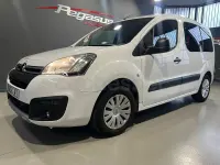 Usado Citroën Berlingo Feel 110 CV (80 kW) 2016 Blanco Monovolumen