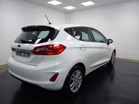 Usado Ford Fiesta Trend 75 CV (55 kW) 2021 Blanco Utilitario