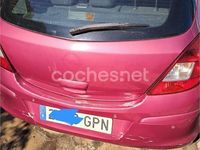 Usado Opel Corsa Cosmo 90 CV (66 kW) 2009 Granate Utilitario