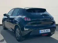 Usado Peugeot e-208 Active 100 kW (136 CV) 2023 Negro Utilitario