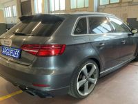 Usado Audi RS3 Sportback Advanced 400 CV (294 kW) 2018 Gris Utilitario