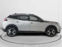 Usado Peugeot 2008 Allure 130 CV (95 kW) 2024 Gris SUV