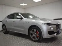 Usado Maserati Levante 430 CV (316 kW) 2016 Gris / plata SUV