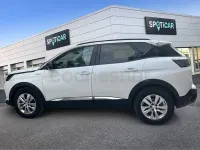Usado Peugeot 3008 Style 130 CV (95 kW) 2021 Blanco SUV