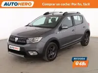 Usado Dacia Sandero 90 CV (66 kW) 2017 Gris Berlina
