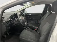 Usado Ford Fiesta Trend 100 CV (73 kW) 2019 Blanco Utilitario