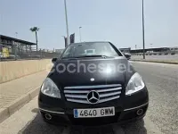 Usado Mercedes A180 Exclusive 109 CV (80 kW) 2010 Negro Monovolumen