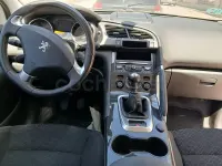 Usado Peugeot 3008 Style 130 CV (95 kW) 2016 Blanco Berlina