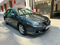 Usado Honda Accord Executive 140 CV (102 kW) 2005 Gris / plata Berlina