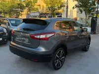 Usado Nissan Qashqai N-Vision 116 CV (85 kW) 2016 Gris SUV