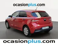 Usado Kia Rio 84 CV (61 kW) 2017 Rojo Utilitario