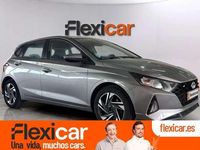 Usado Hyundai i20 101 CV (74 kW) 2021 Gris Utilitario