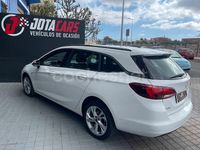 Usado Opel Astra Edition 105 CV (77 kW) 2021 Blanco Familiar