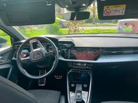 Usado Audi A3 S-Line 150 CV (110 kW) 2022 Gris / plata Berlina