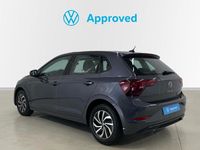 Usado VW Polo Life 110 CV (80 kW) 2023 Gris Berlina