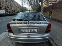 Usado Opel Astra Club 75 CV (55 kW) 2001 Gris / plata Berlina