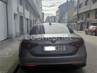 Usado Alfa Romeo Giulia Super 180 CV (132 kW) 2017 Gris / plata Berlina