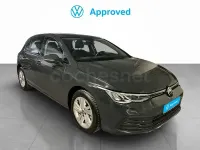 Usado VW Golf VIII 115 CV (84 kW) 2022 Gris / plata Berlina