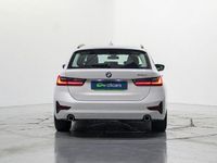 Usado BMW 318 150 CV (110 kW) 2022 Blanco Familiar