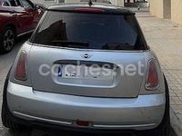 Usado Mini ONE 90 CV (66 kW) 2004 Gris / plata Utilitario