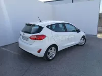 Usado Ford Fiesta Trend 100 CV (73 kW) 2022 Blanco Utilitario