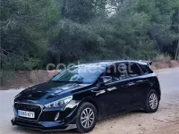 Usado Hyundai i30 120 CV (88 kW) 2017 Negro Berlina