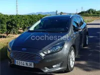 Usado Ford Focus Titanium 150 CV (110 kW) 2015 Gris / plata Familiar