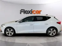 Usado Seat Leon Style 116 CV (85 kW) 2024 Blanco Utilitario