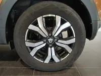 Usado Dacia Sandero Comfort 91 CV (66 kW) 2022 Naranja Berlina