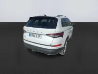 Usado Skoda Kodiaq Ambition 150 CV (110 kW) 2022 Blanco SUV