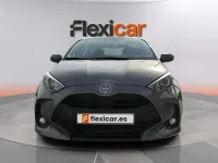 Usado Toyota Yaris Hybrid Active 116 CV (85 kW) 2025 Marrón Berlina