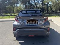 Usado Toyota C-HR Advance 122 CV (89 kW) 2022 Gris / plata SUV