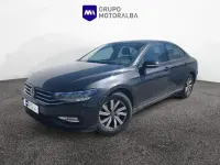 Usado VW Passat 122 CV (89 kW) 2022 Gris / plata Familiar