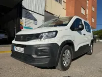 Usado Peugeot Rifter Active 100 CV (73 kW) 2021 Blanco Monovolumen