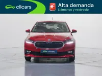 Usado Skoda Fabia 95 CV (69 kW) 2022 Rojo Utilitario