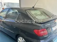 Usado Citroën Xsara Exclusive 90 CV (66 kW) 2001 Azul Berlina