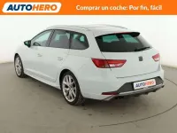 Usado Seat Leon FR 150 CV (110 kW) 2016 Blanco Familiar