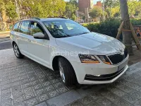Usado Skoda Octavia Style 110 CV (80 kW) 2017 Blanco Familiar