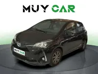 Usado Toyota Yaris Active 99 CV (72 kW) 2018 Negro Utilitario