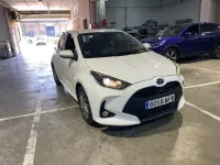 Usado Toyota Yaris Active 116 CV (85 kW) 2023 Blanco Utilitario