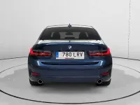 Usado BMW 320 Advantage 190 CV (139 kW) 2021 Azul Berlina