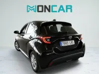 Usado Toyota Yaris Active 116 CV (85 kW) 2021 Negro Utilitario