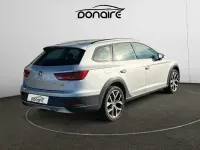 Usado Seat Leon 4Drive 184 CV (135 kW) 2017 Gris / plata Familiar